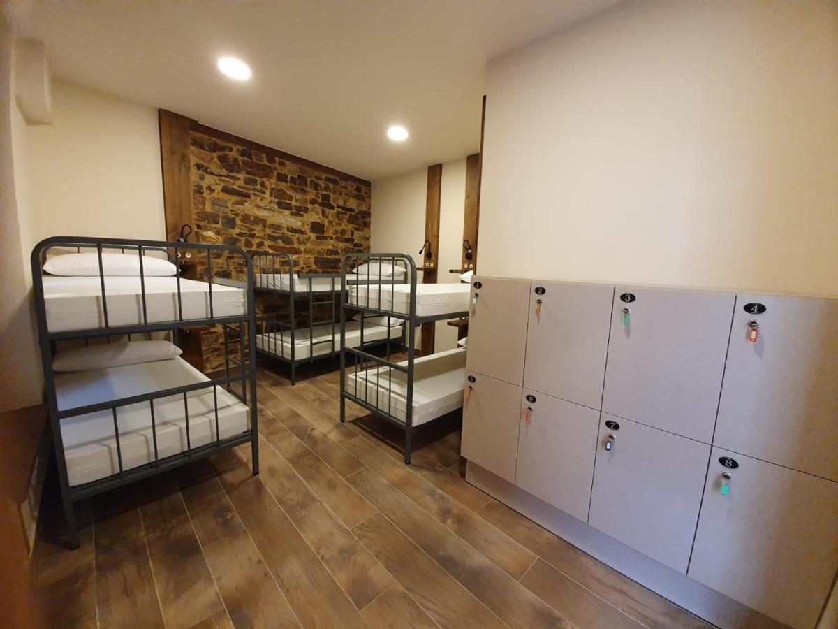 Casa Cuartel * A Fonsagrada